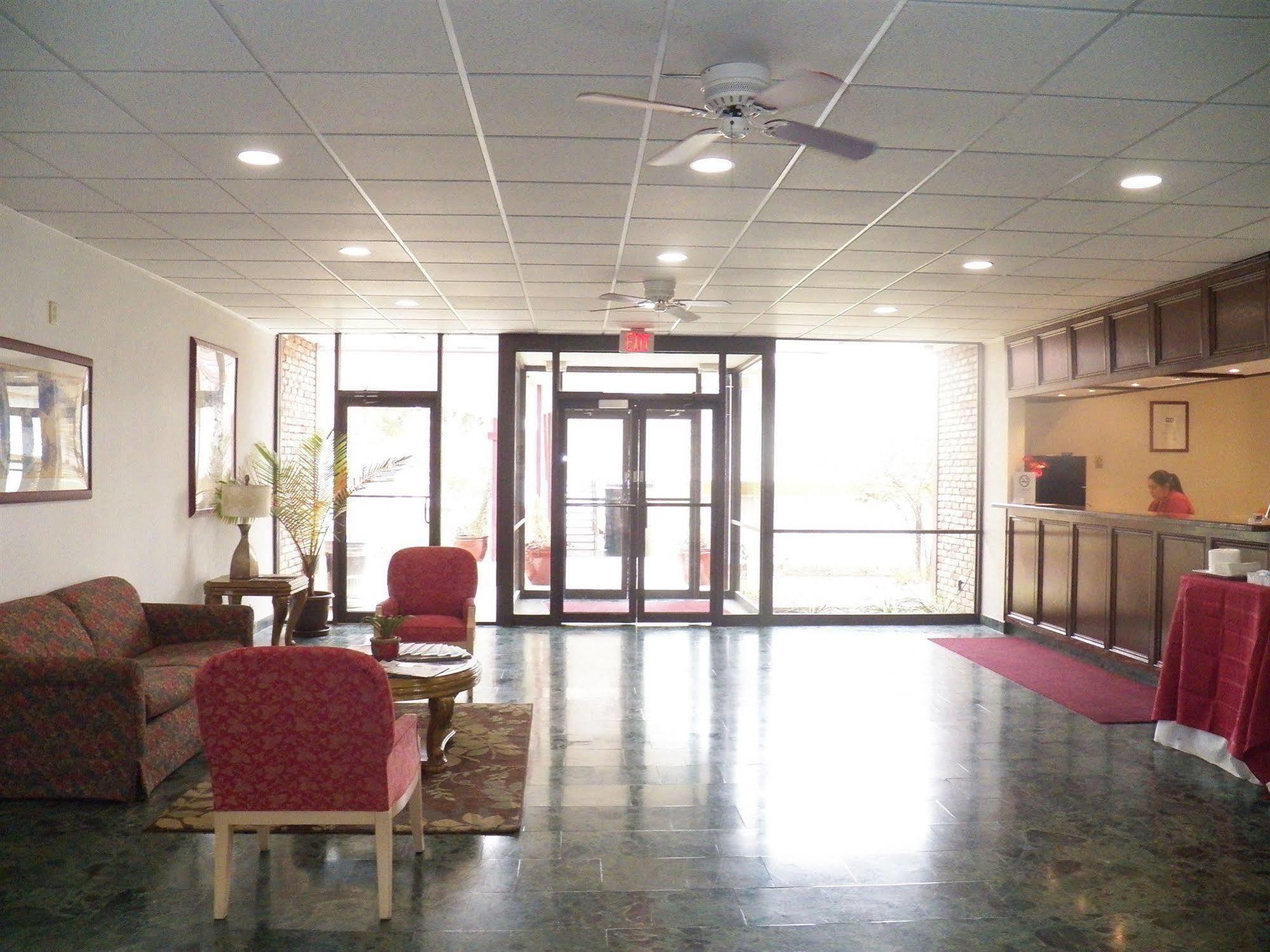 University Inn Bryan Exterior foto